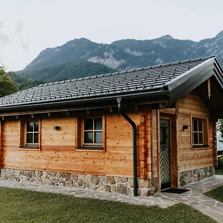 Hoamatgfuehl - By Mynests