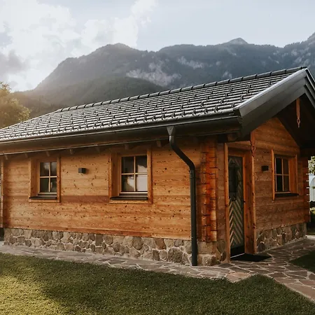 Hoamatgfuehl - By Mynests