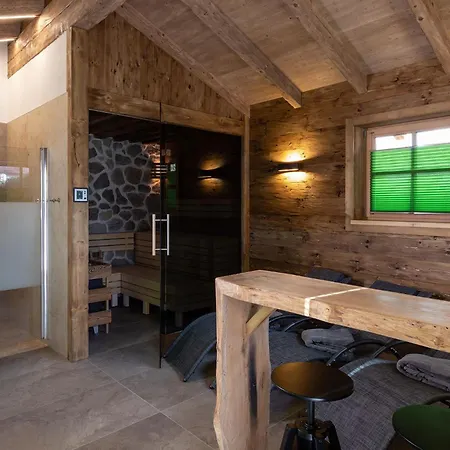 Hoamatgfuehl - By Mynests