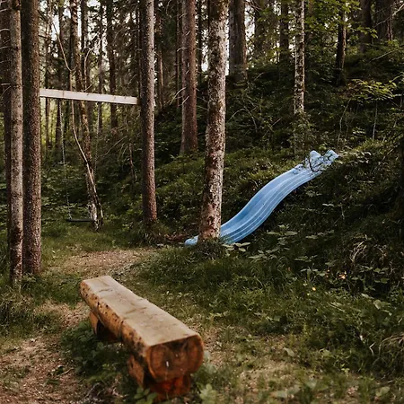 Hoamatgfuehl - By Mynests Alpstuga