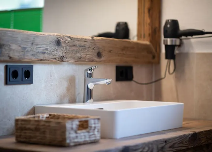 Hoamatgfuehl - By Mynests * هاوس إم إنيستال